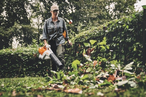 Dmuchawa akumulatorowa STIHL BGA 250, bez akumulatora i ładowarki